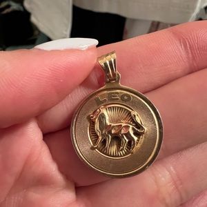 Chain medal, Leo ♌️ zodiac sign 14k gold